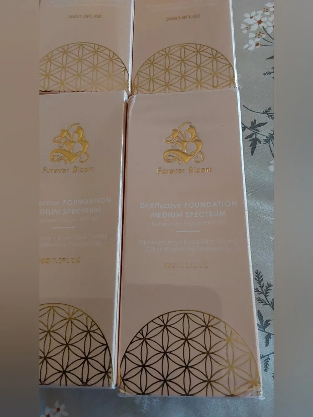 New Forever Bloom Biomimic Foundation Medium Spectrum - NEW IN BOX! set of 4